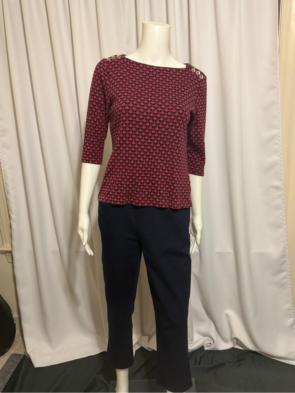 Croft & Barrow Boat Neck Button Shoulder Top Geometric 3/4 Sleeve Small